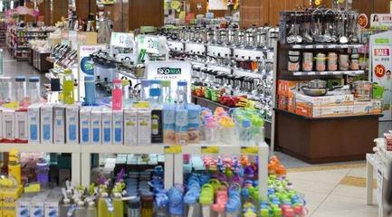 兩姐妹創業瞄向百貨用品代購,突破傳統銷售形式,闖出自己成功路_萬璐